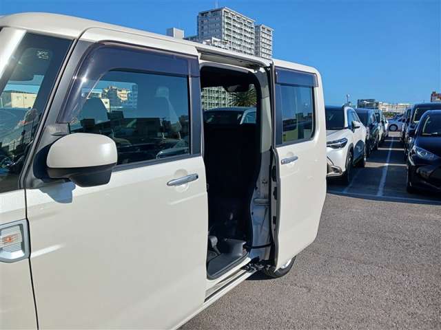 トヨタ ピクシスメガ