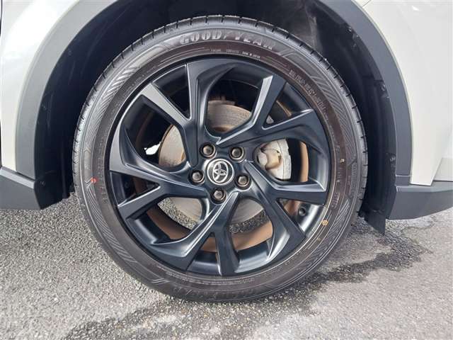 トヨタ C-HR