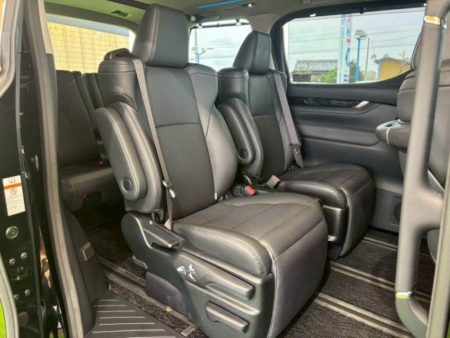 トヨタ ヴェルファイア