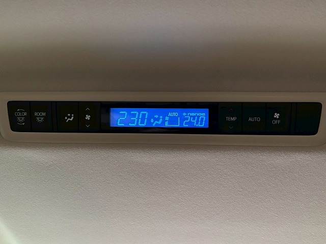 トヨタ ヴェルファイア