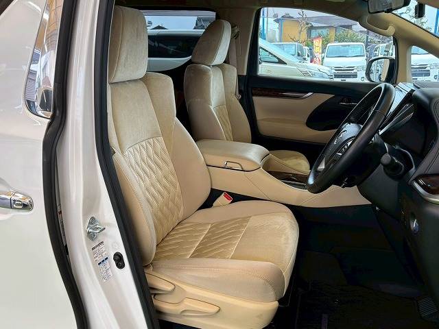 トヨタ ヴェルファイア