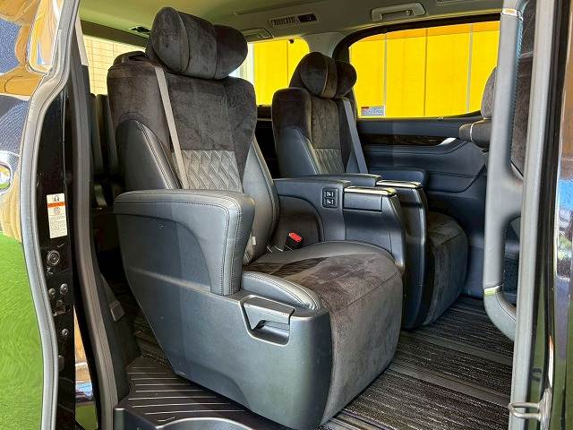 トヨタ ヴェルファイア