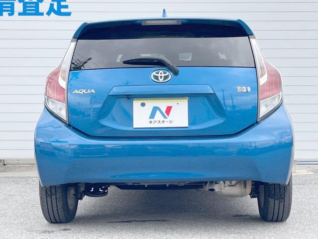 トヨタ アクア