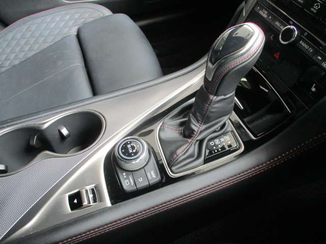 日産 スカイライン