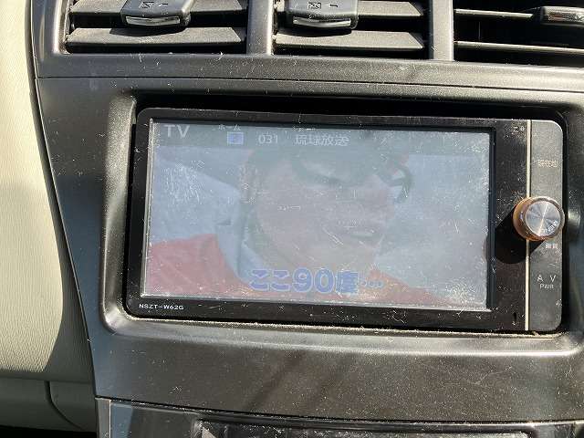 トヨタ プリウスα