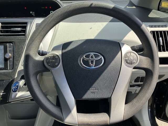 トヨタ プリウスα