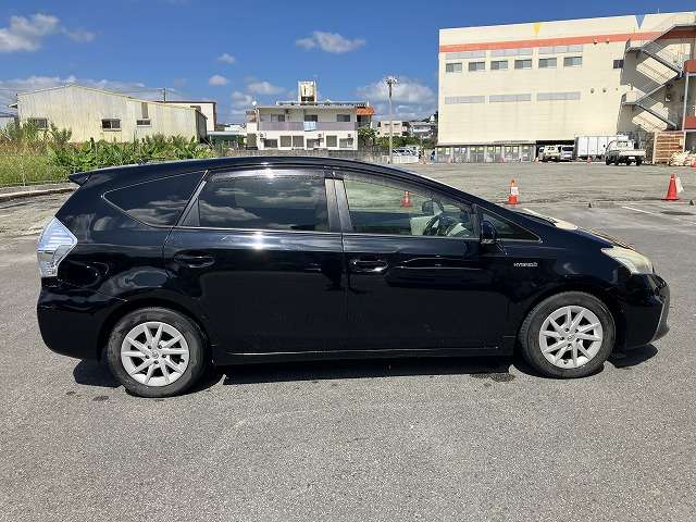 トヨタ プリウスα