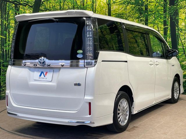トヨタ ヴォクシー
