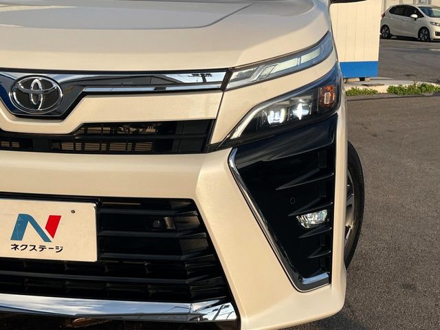 トヨタ ヴォクシー
