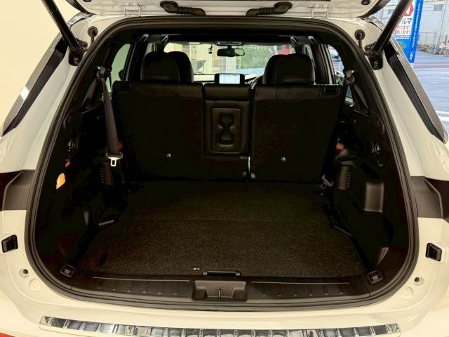 三菱 アウトランダー