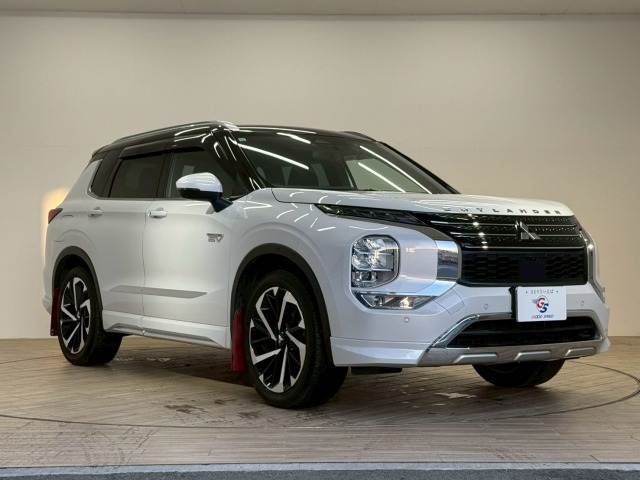 三菱 アウトランダー