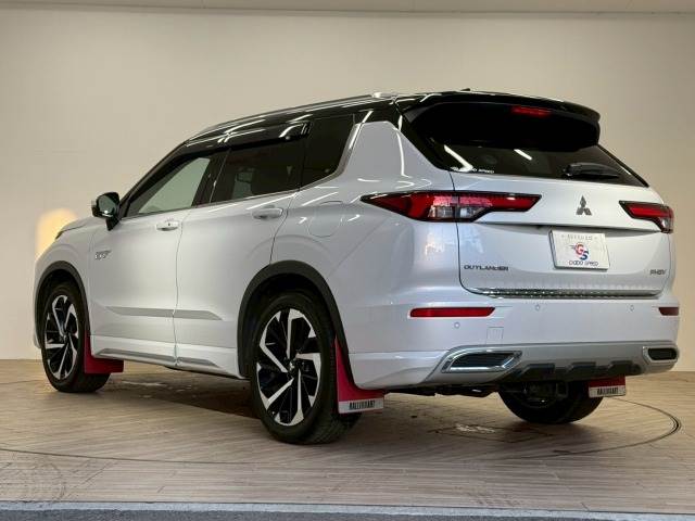 三菱 アウトランダー