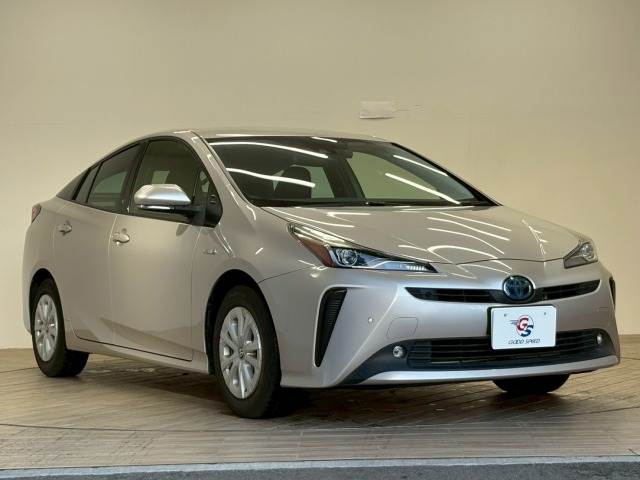 トヨタ プリウス