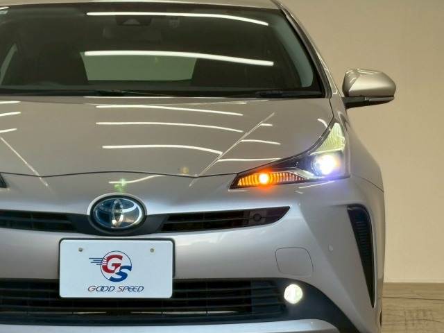トヨタ プリウス