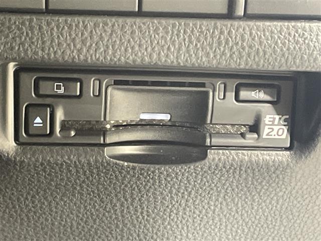 トヨタ ハリアーハイブリッド