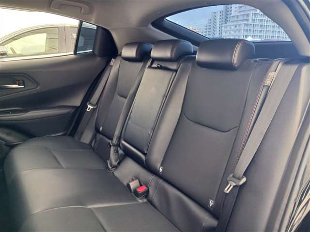 トヨタ プリウス