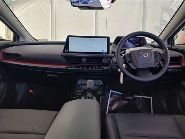 トヨタ プリウス