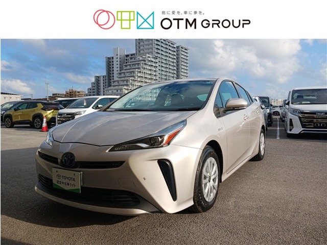 トヨタ プリウス