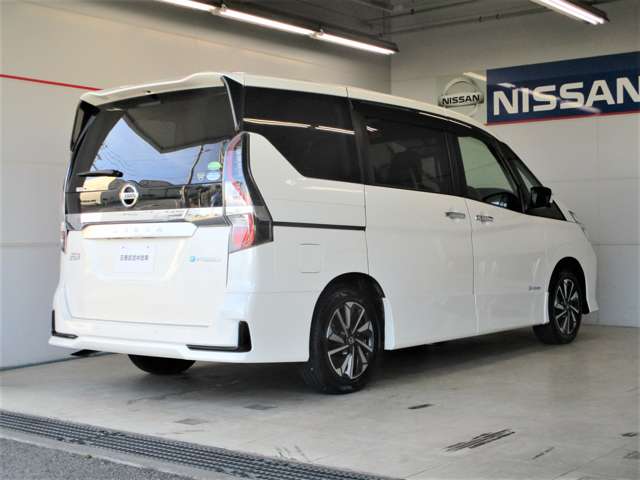 日産 セレナ