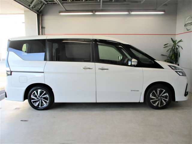 日産 セレナ