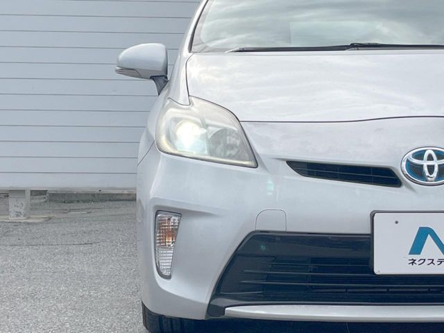 トヨタ プリウス