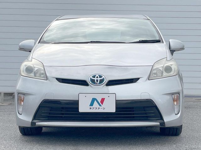 トヨタ プリウス