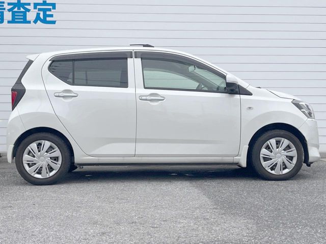 ダイハツ ミライース