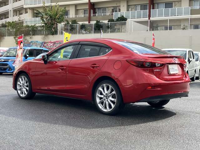 マツダ アクセラ