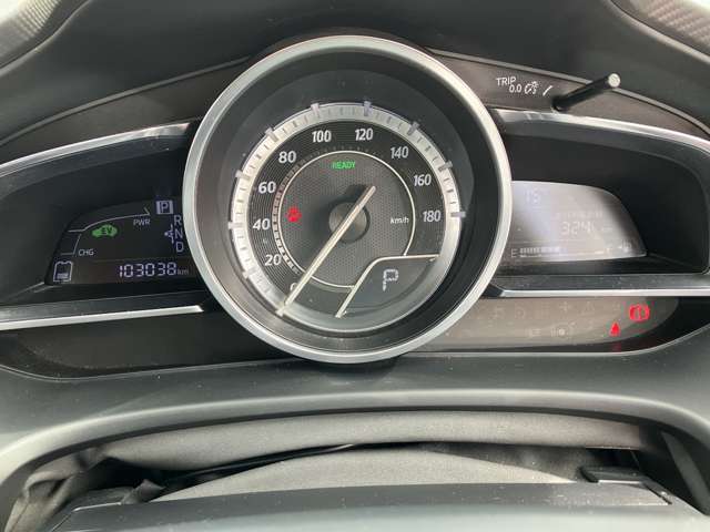 マツダ アクセラ