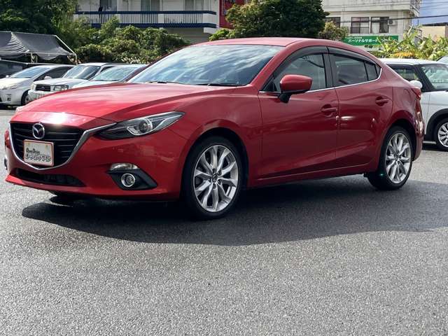 マツダ アクセラ