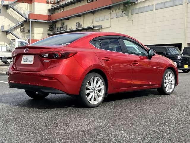 マツダ アクセラ