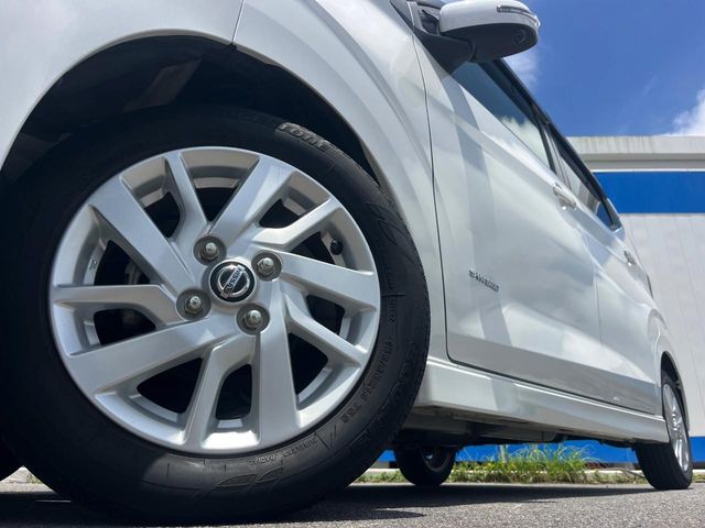 日産 デイズ