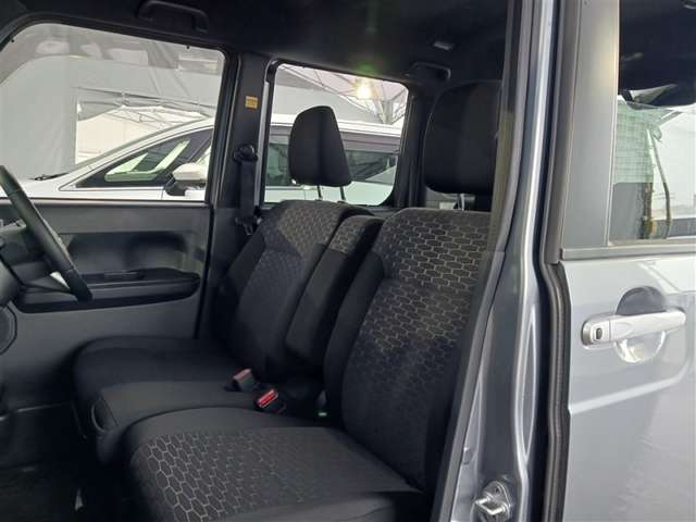 トヨタ ピクシスメガ