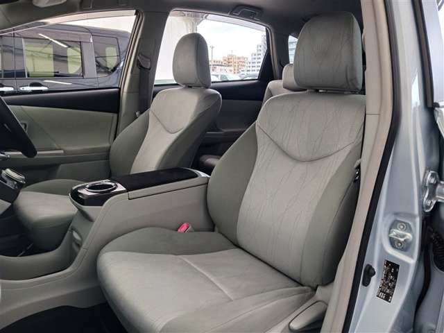 トヨタ プリウスα