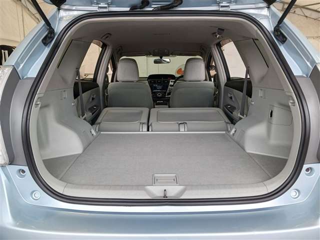 トヨタ プリウスα