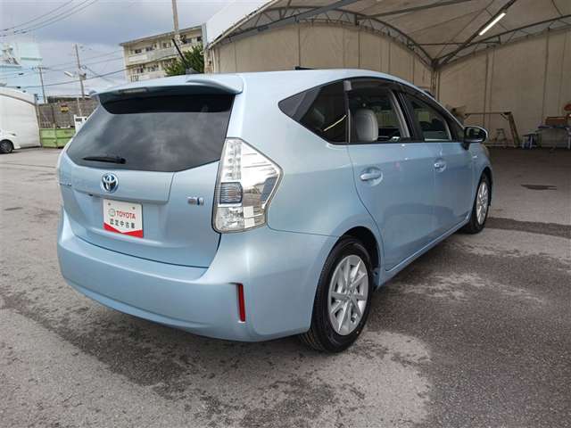 トヨタ プリウスα