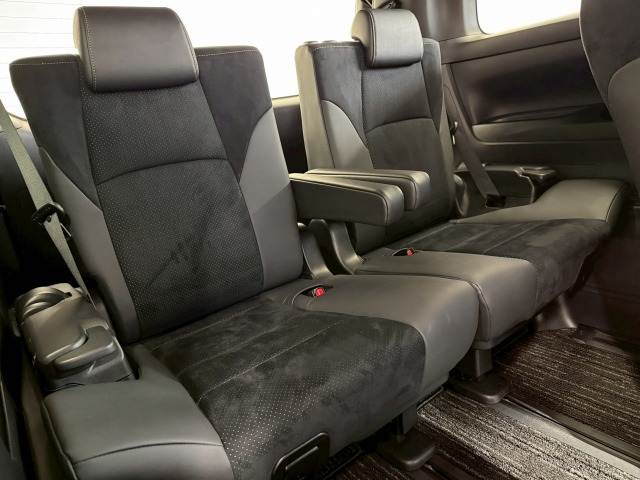 トヨタ ヴェルファイア