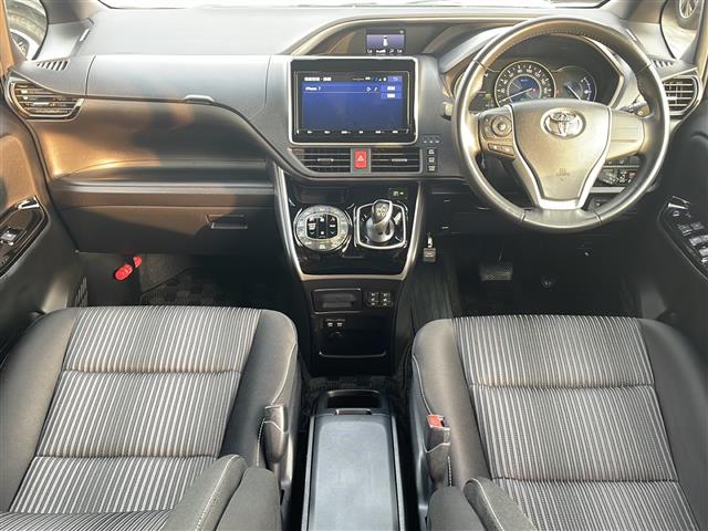 トヨタ ヴォクシー