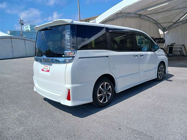 トヨタ ヴォクシー