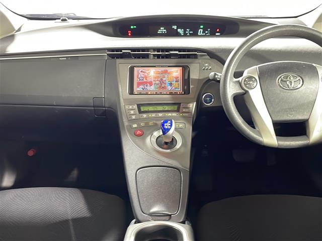 トヨタ プリウス