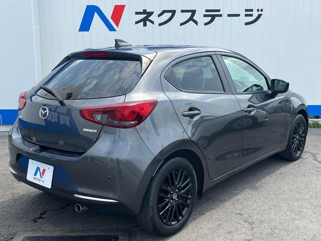 マツダ MAZDA2