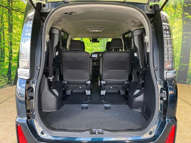 トヨタ ヴォクシー