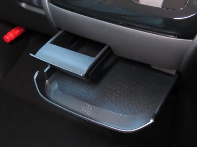 三菱 デリカミニ