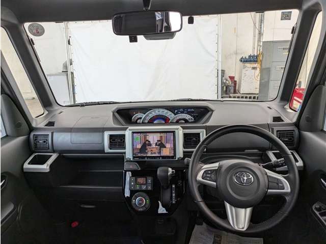 トヨタ ピクシスメガ