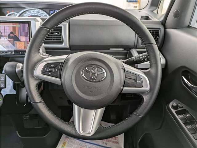 トヨタ ピクシスメガ