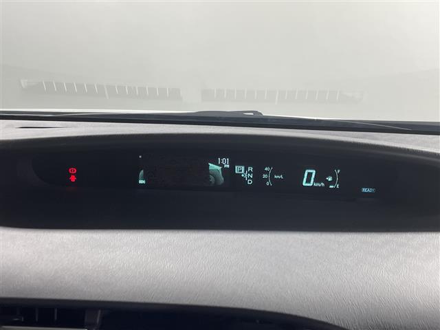 トヨタ プリウス