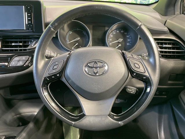 トヨタ C-HR