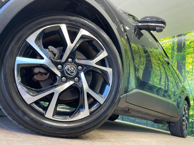 トヨタ C-HR