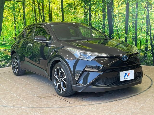 トヨタ C-HR