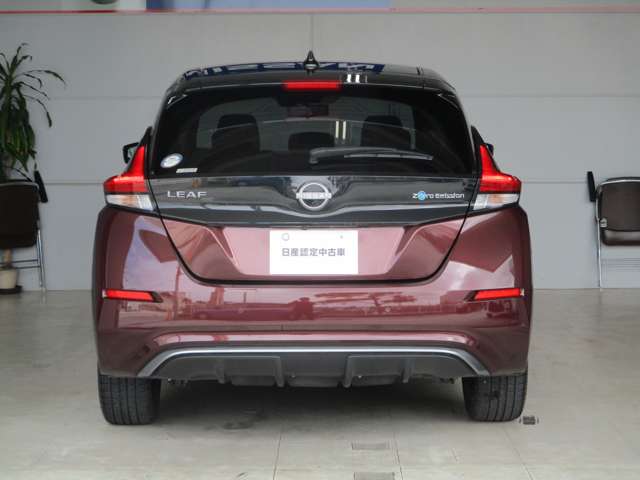 日産 リーフ